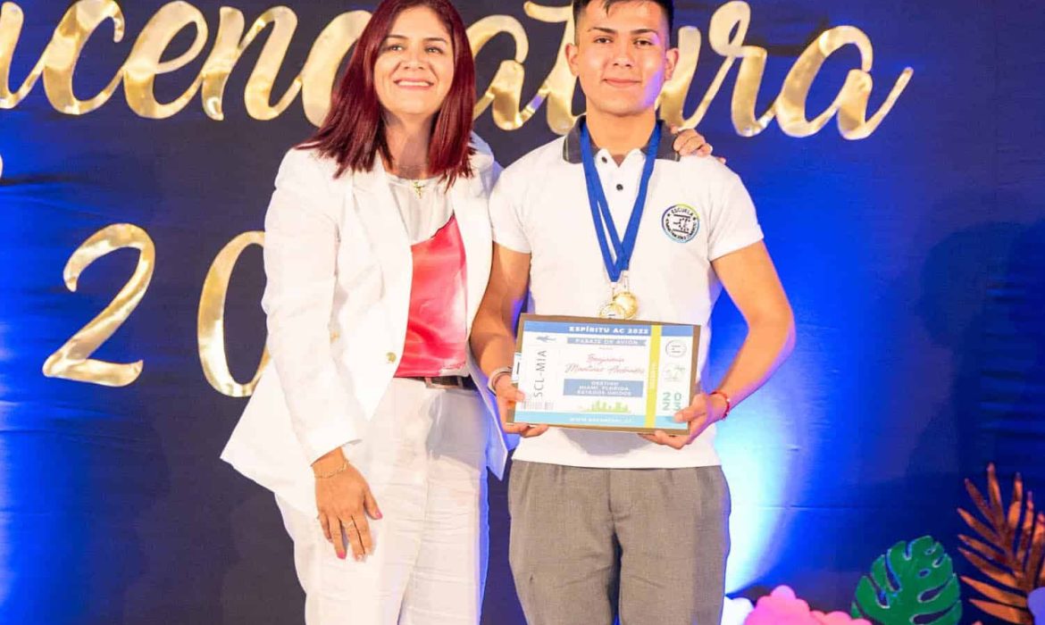 Ceremonia de Licenciatura 4to Medio Sede Media Sarmiento